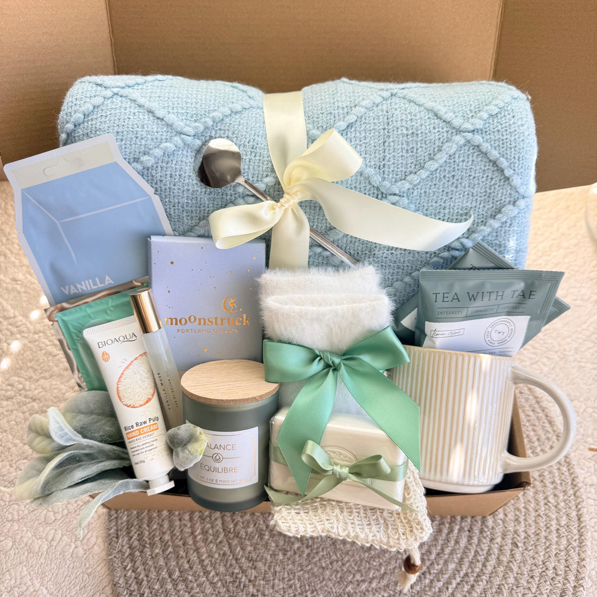 Coastal Breeze Self Care Gift Box