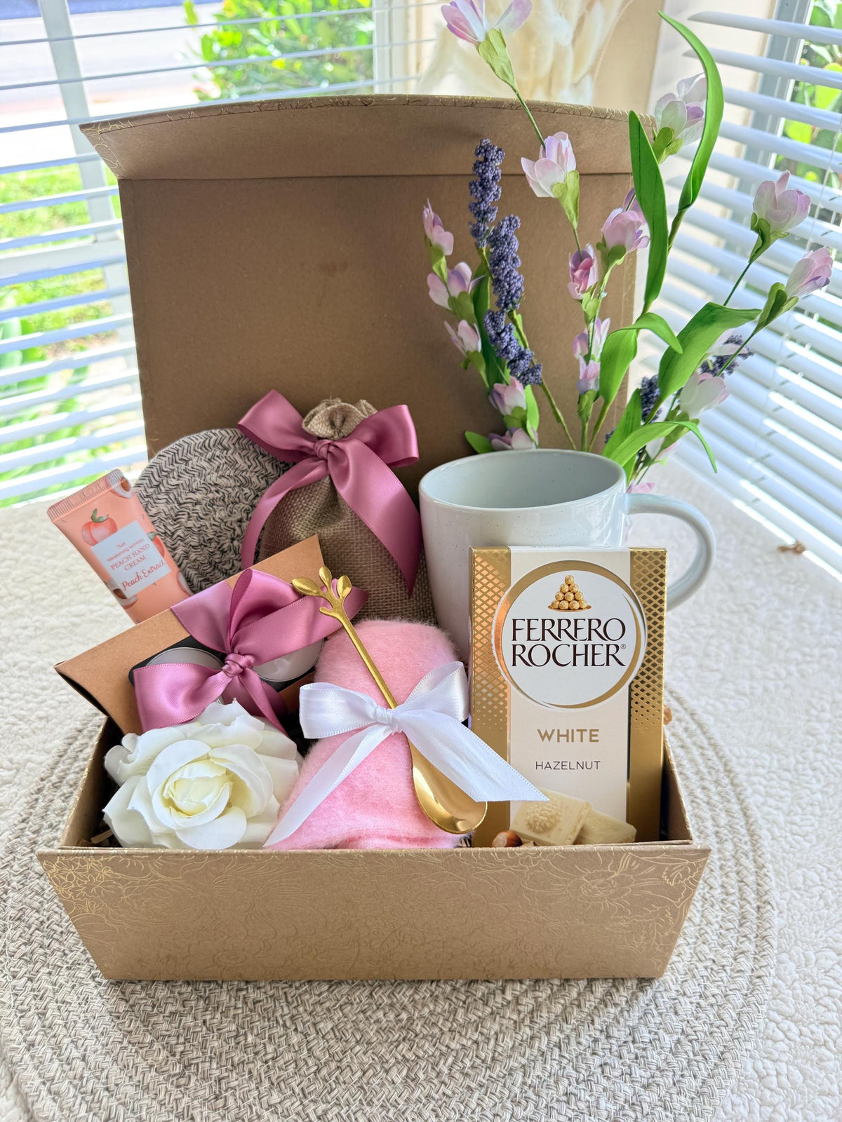 Sweet Embrace Gift Box