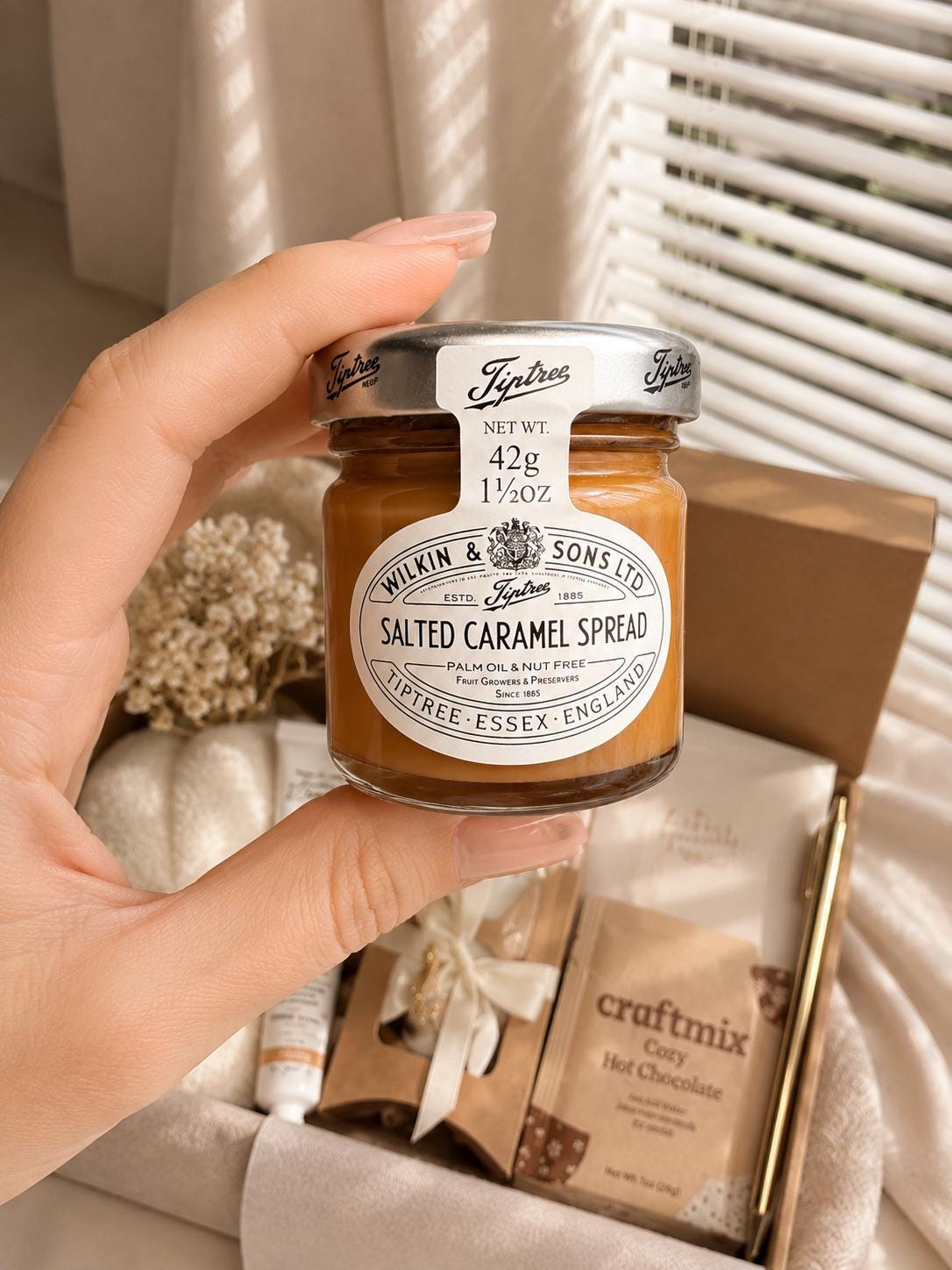 Ivory Moment Gift Box