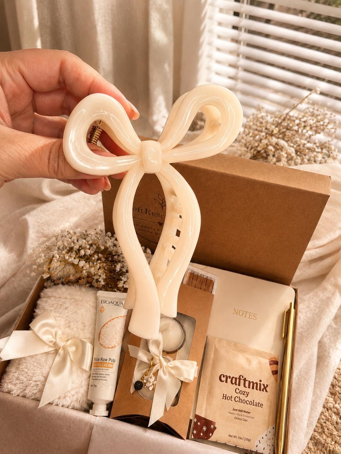 Ivory Moment Gift Box