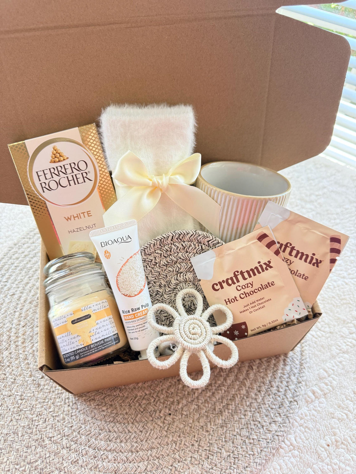 The Cozy Compliment Box