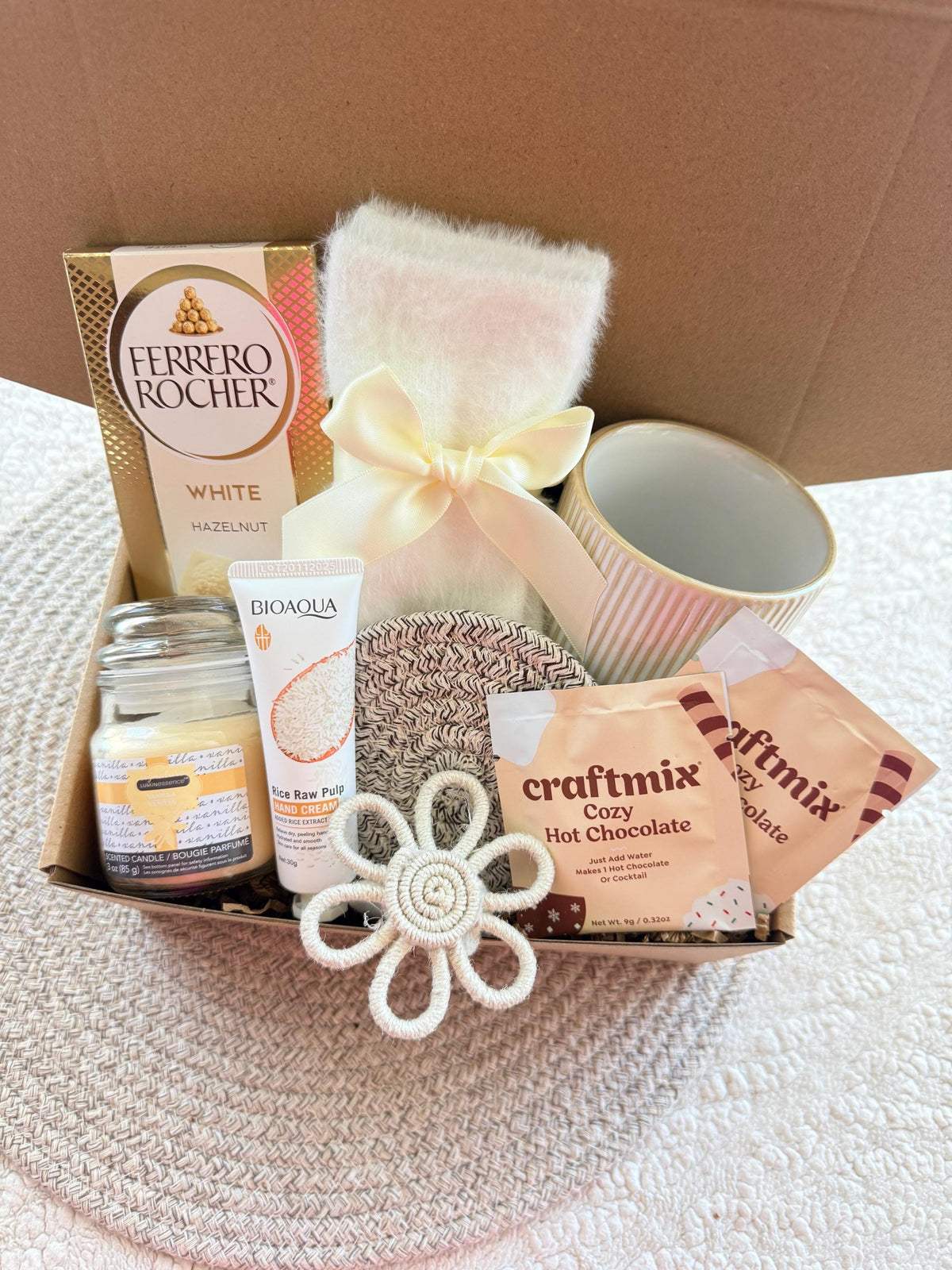 The Cozy Compliment Box